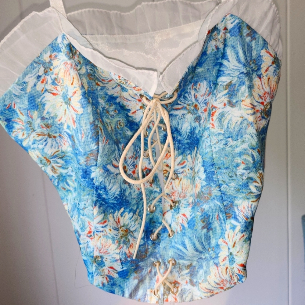 Lace Up Crop Top